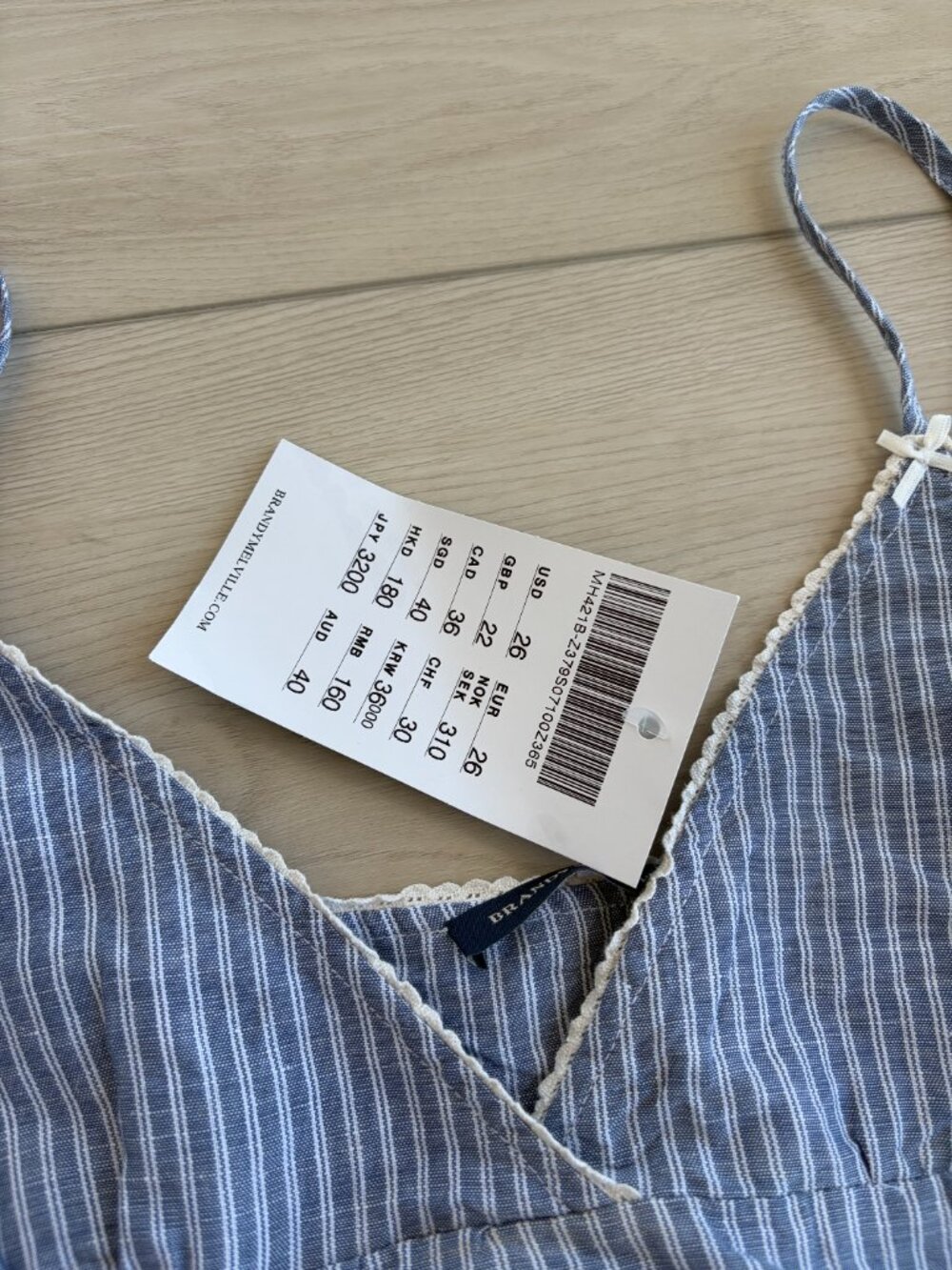 Brandy Melville Tank Top - Picture 3 of 4